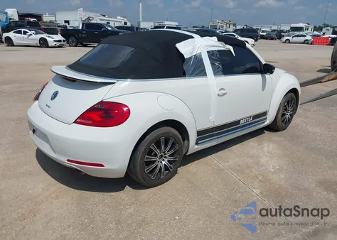 2013 Volkswagen Beetle 2.0T z USA, uszkodzony, nr VIN 3VW867AT5DM814227